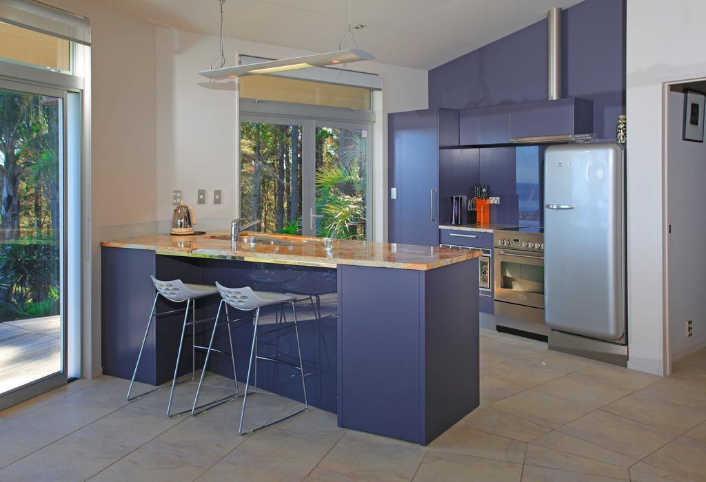 Nikau Apartments Waiheke Island Onetangi Экстерьер фото